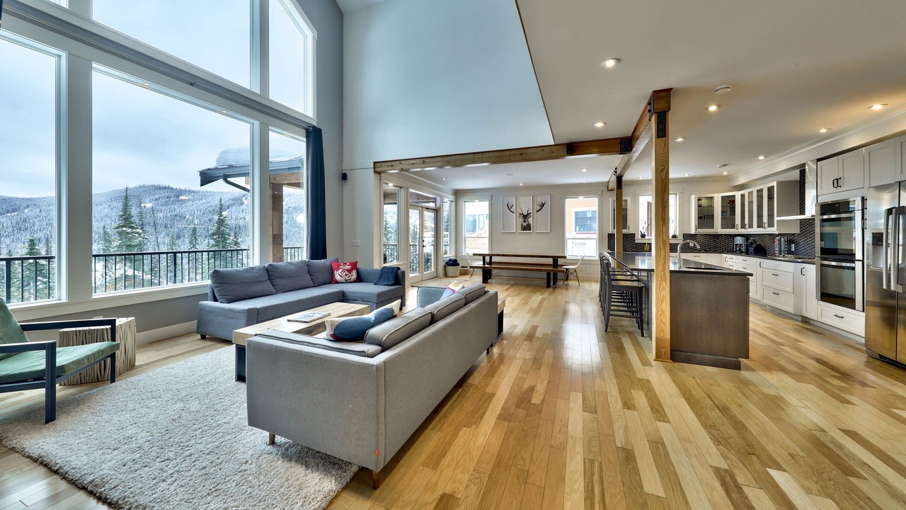 Photo of Livingroom in Sun Peaks