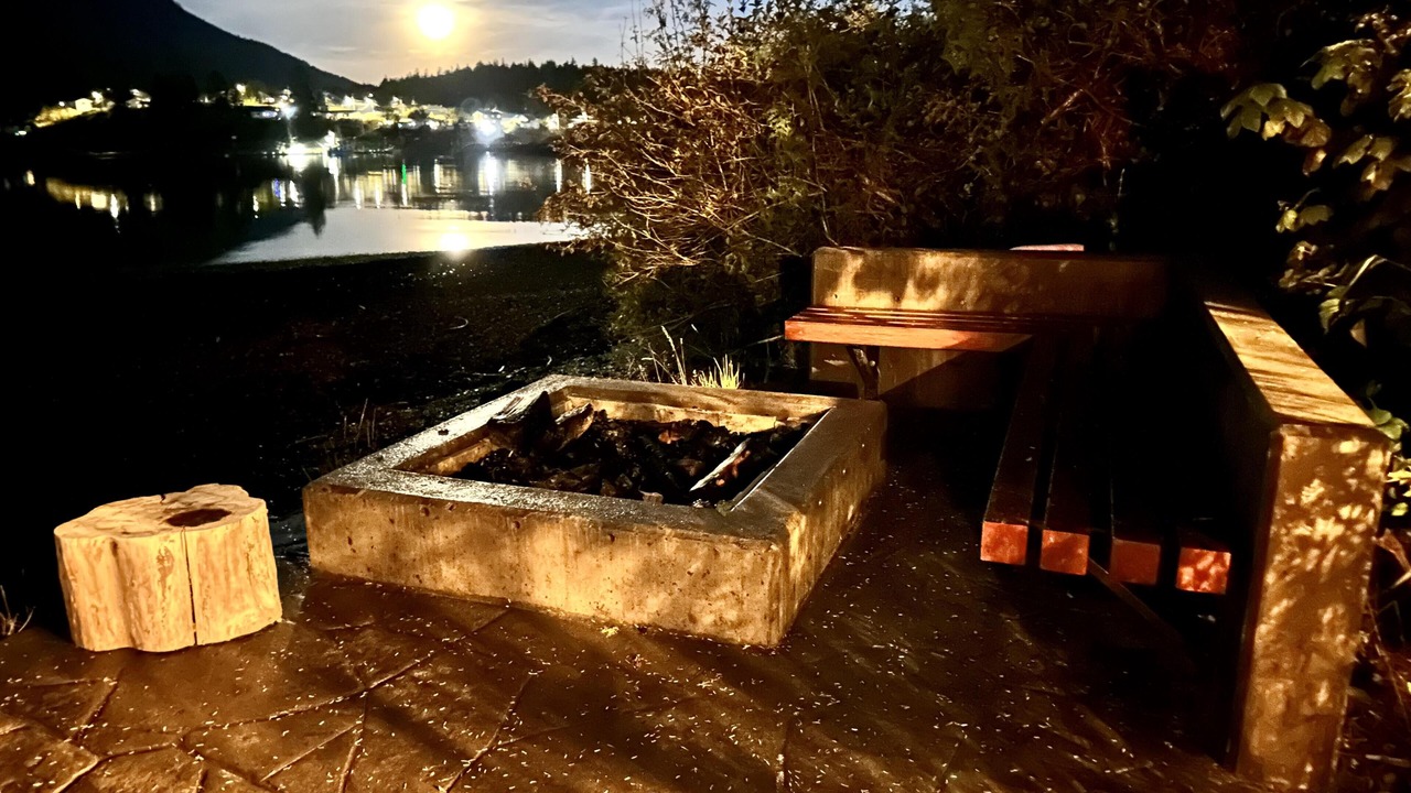 Photo of Patio Balcony in Ucluelet