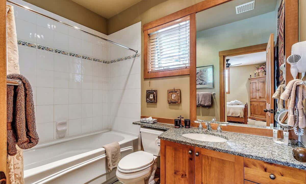Photo of Bathroom in Upper Village