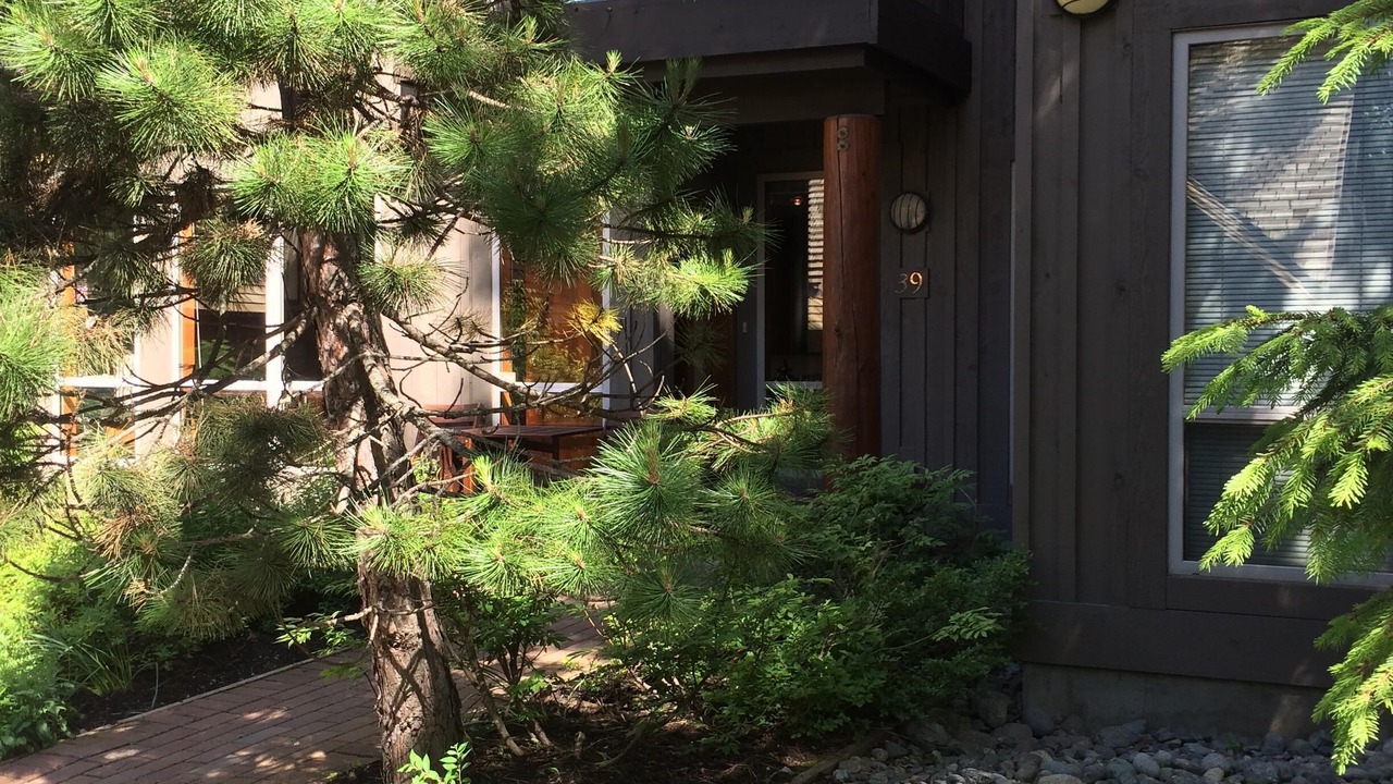 Photo of Outdoor in Upper Village