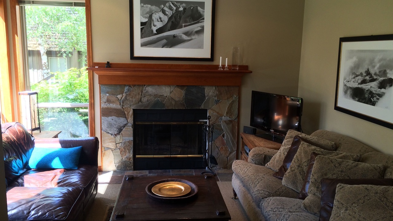 Photo of Livingroom in Upper Village