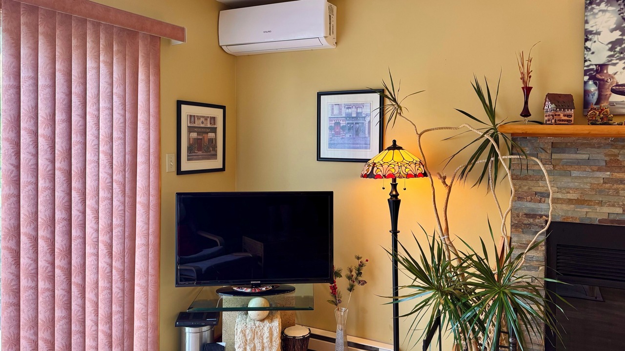 Photo of Livingroom in Magog