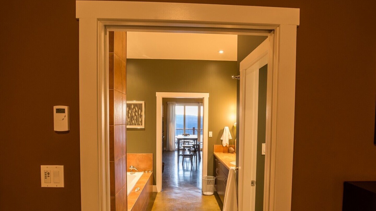 Photo of Bedroom in Okanagan-Similkameen