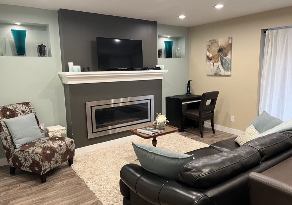 Photo of Livingroom in Langley