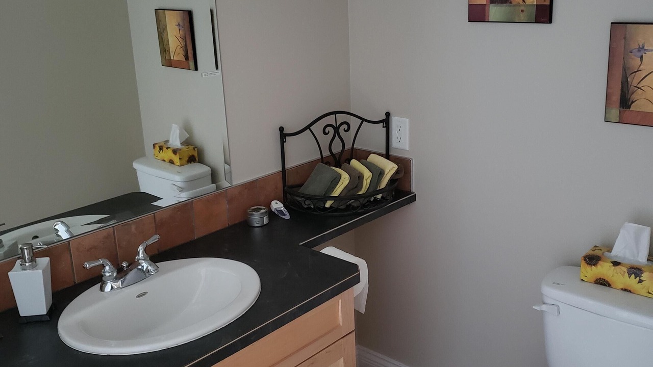 Photo of Bathroom in Okanagan-Similkameen