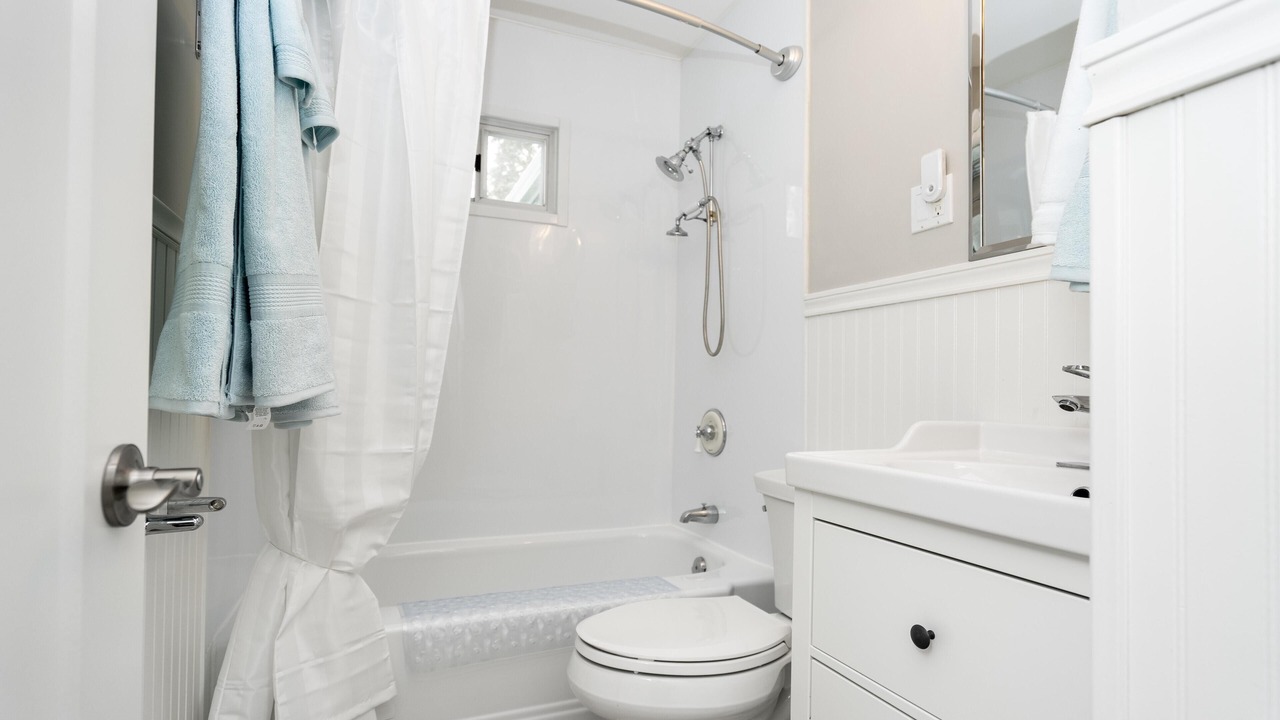 Photo of Bathroom in Fort Gary