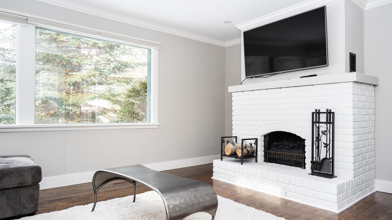 Photo of Livingroom in Fort Gary