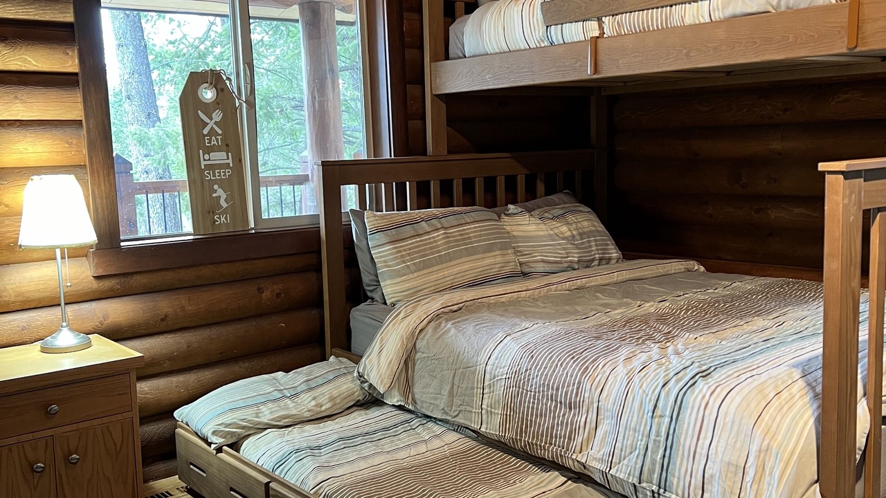 Photo of Bedroom in East Kootenay
