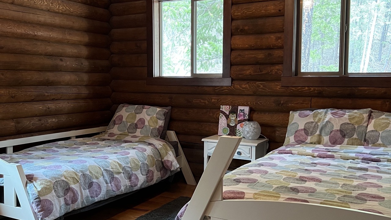 Photo of Bedroom in East Kootenay
