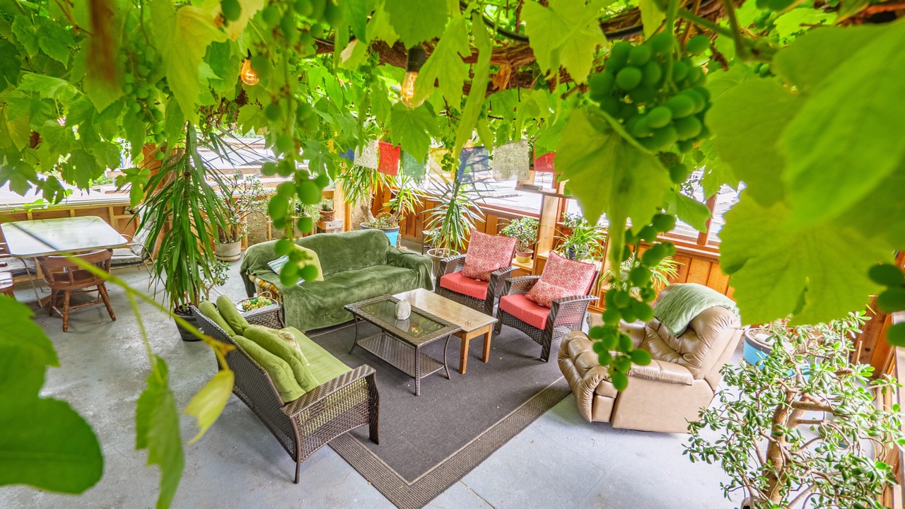 Photo of Patio Balcony in Ucluelet