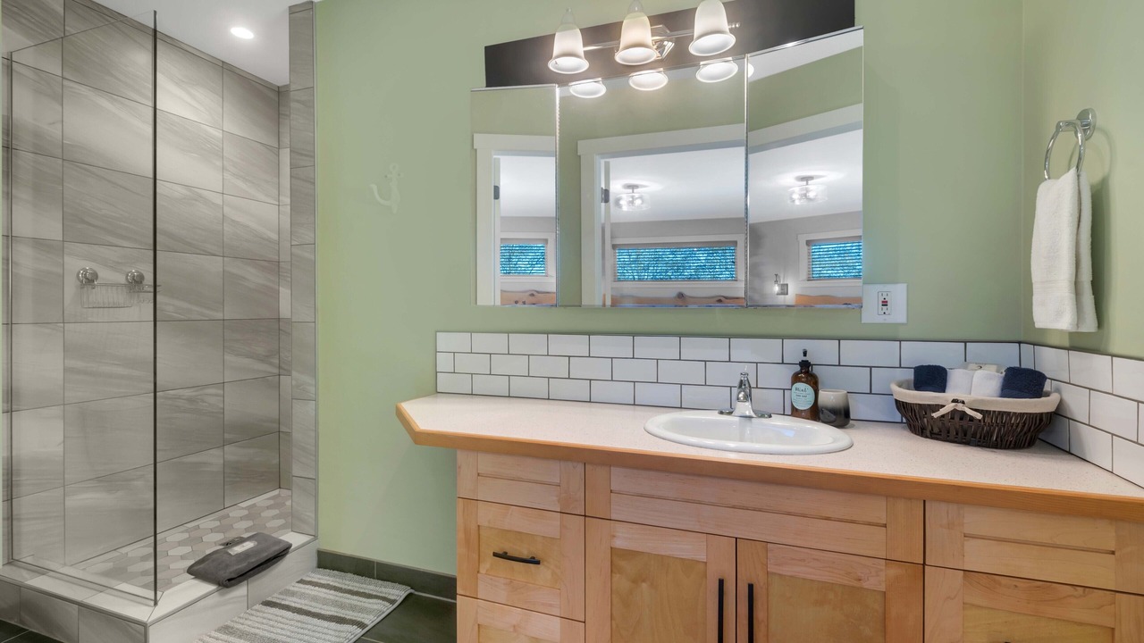 Photo of Bathroom in Ucluelet