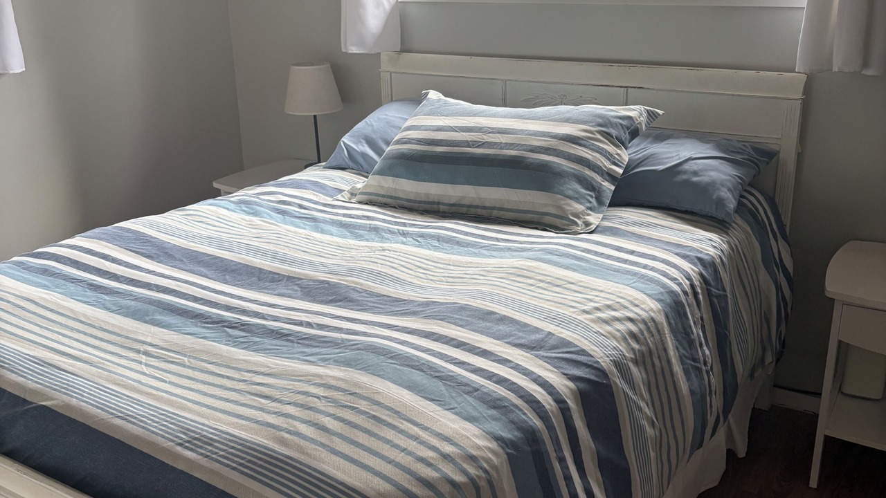 Photo of Bedroom in Youbou