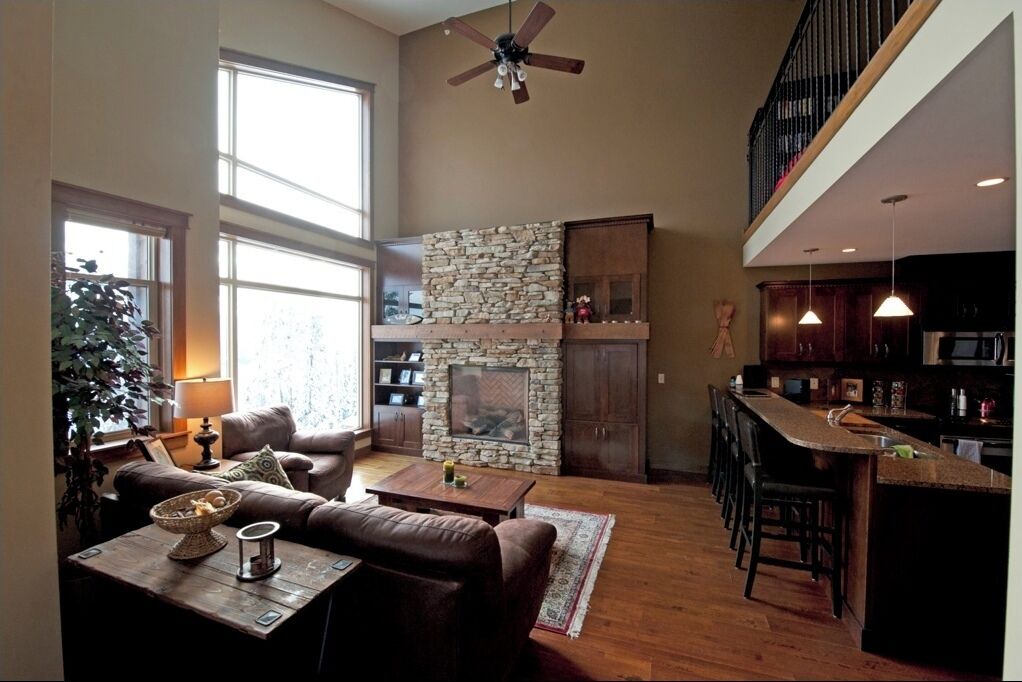 Photo of Livingroom in Snow Pine Estates