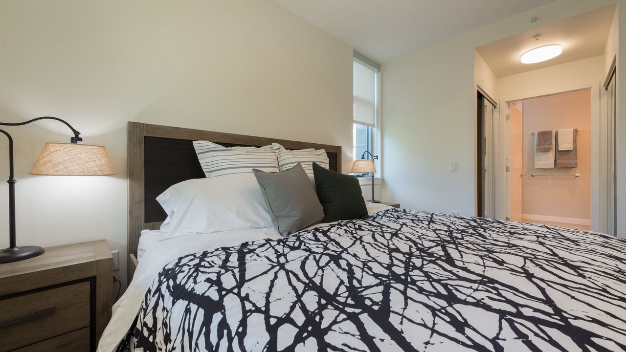 Photo of Bedroom in James Bay