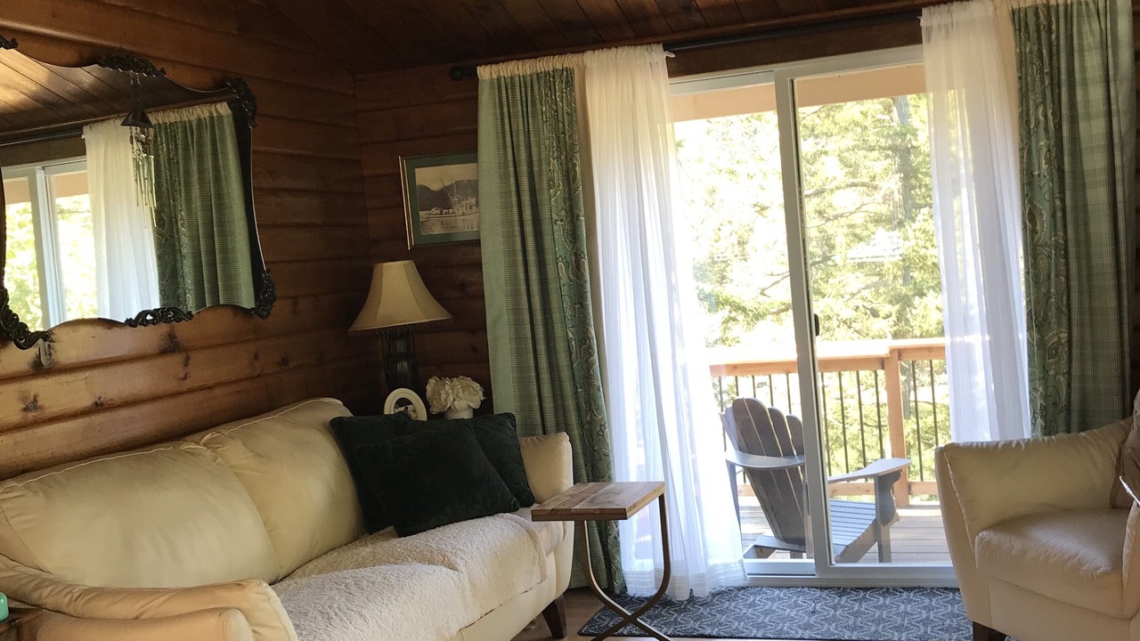 Photo of Livingroom in Sturdies Bay