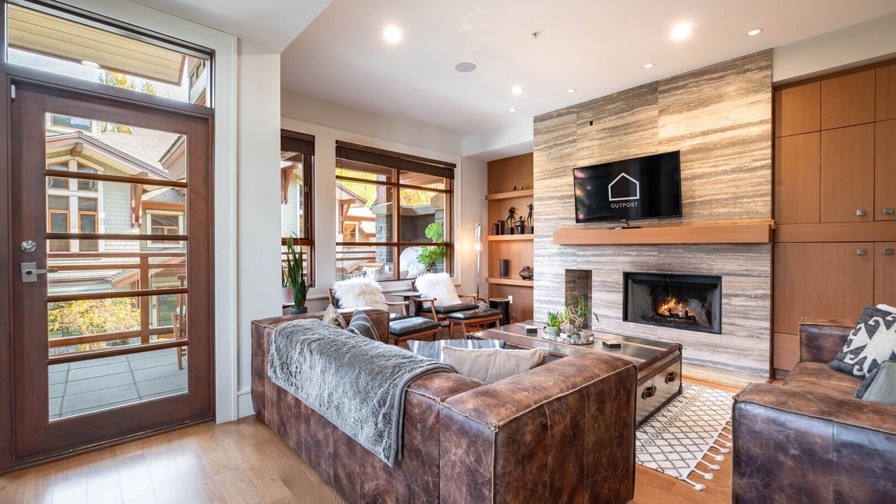 Photo of Livingroom in Whistler