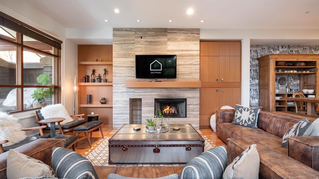 Photo of Livingroom in Whistler