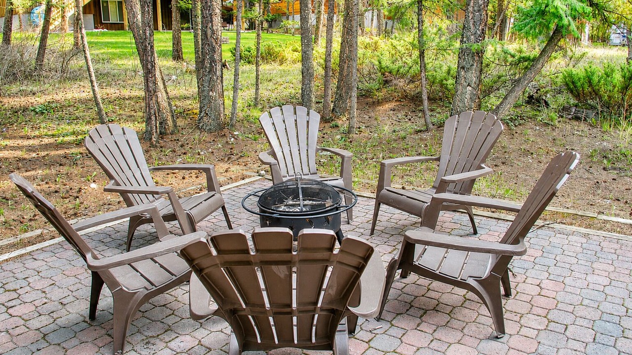 Photo of Patio Balcony in East Kootenay