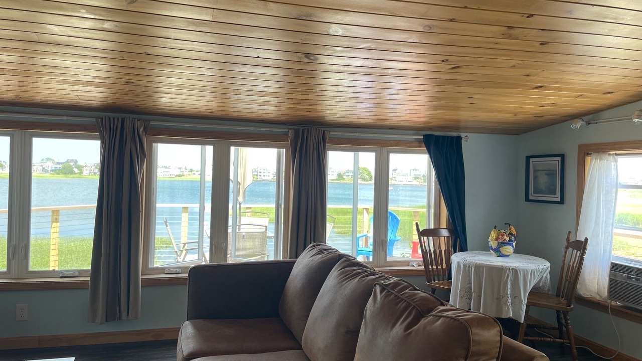 Photo of Livingroom in Newbury