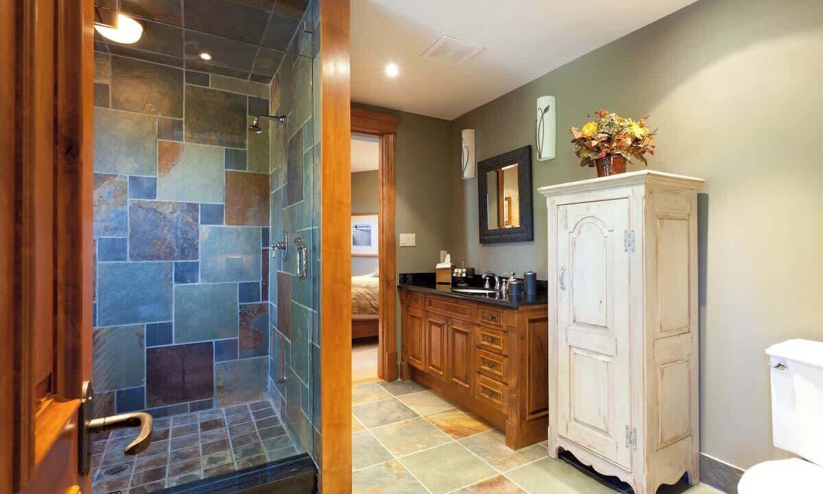 Photo of Bathroom in Blueberry Hill