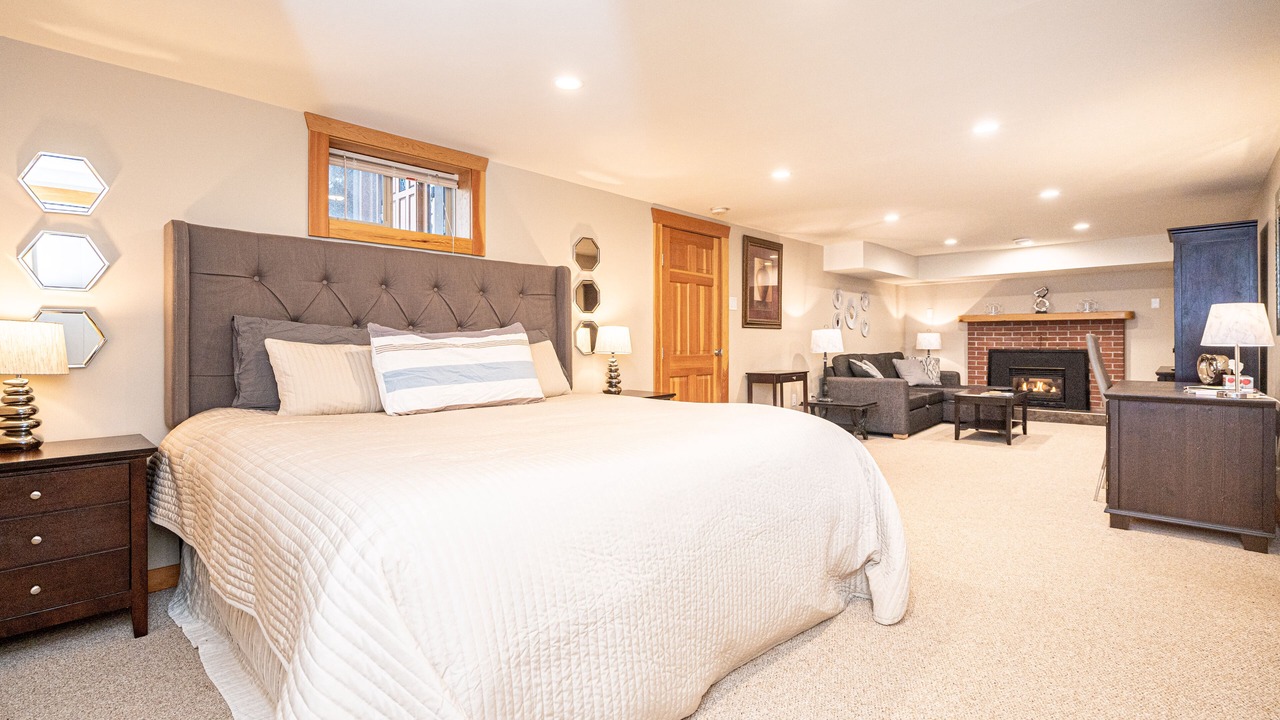 Photo of Bedroom in Okanagan-Similkameen