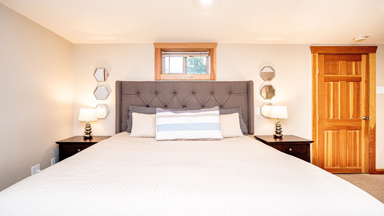 Photo of Bedroom in Okanagan-Similkameen