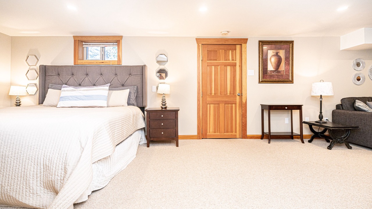 Photo of Bedroom in Okanagan-Similkameen