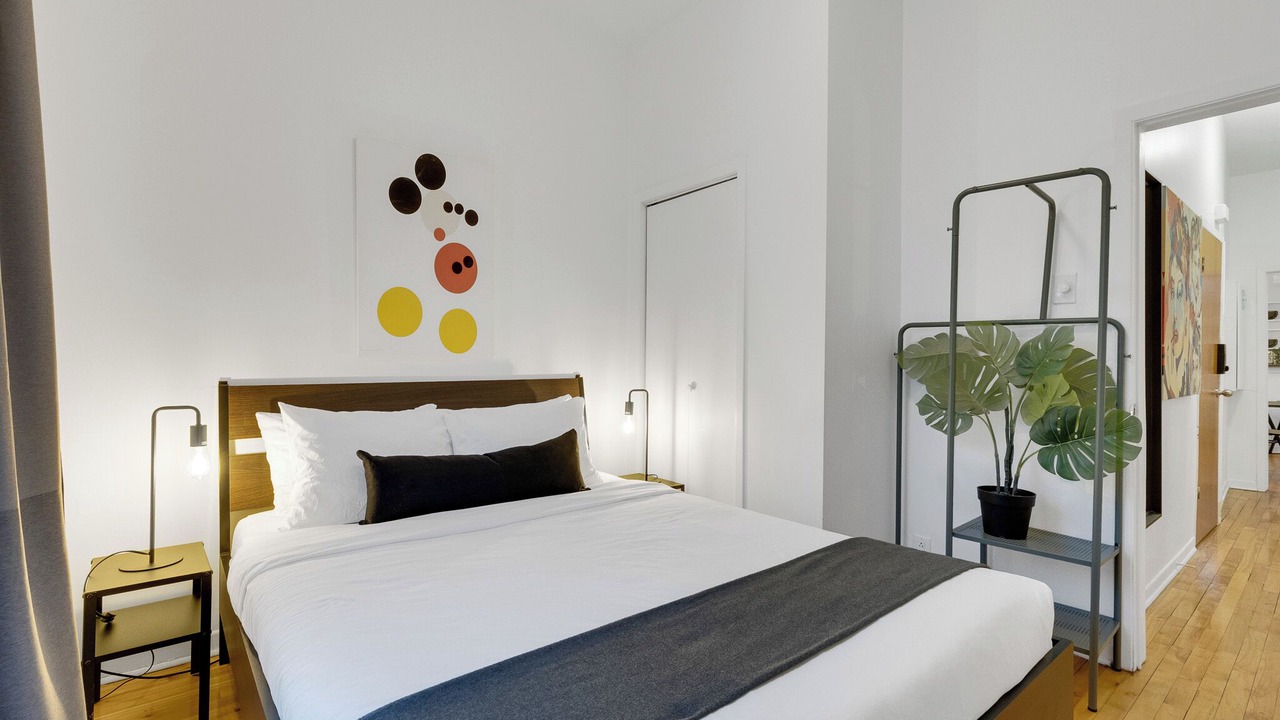 Photo of Bedroom in Plateau Mont Royal