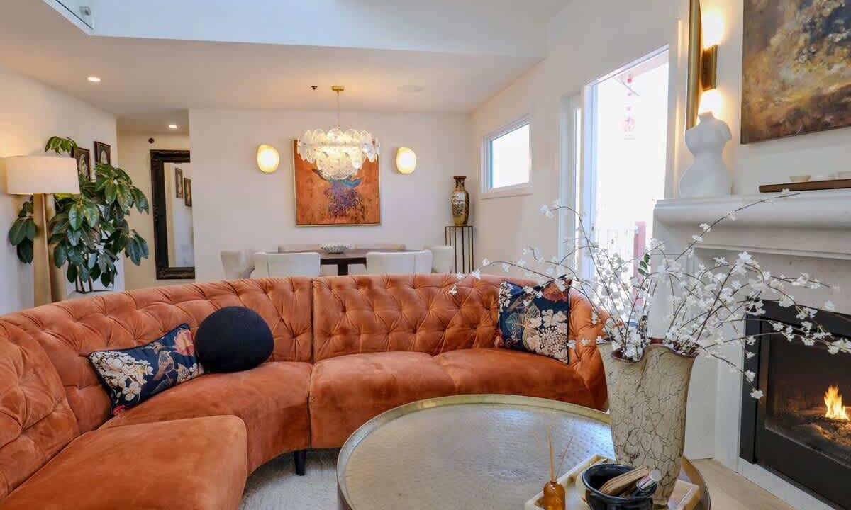 Photo of Livingroom in Kitsilano