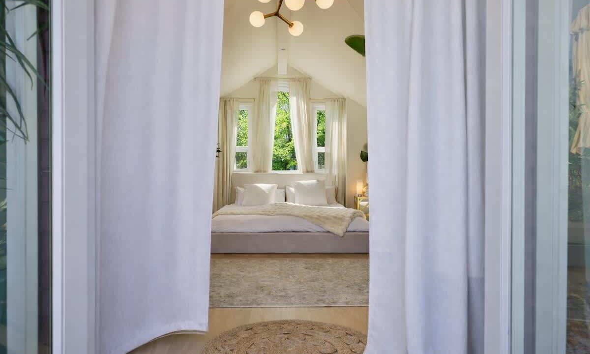 Photo of Bedroom in Kitsilano