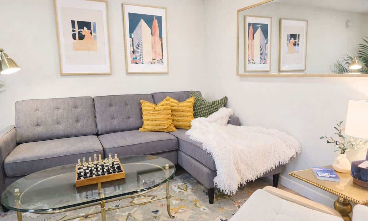 Photo of Livingroom in Uptown