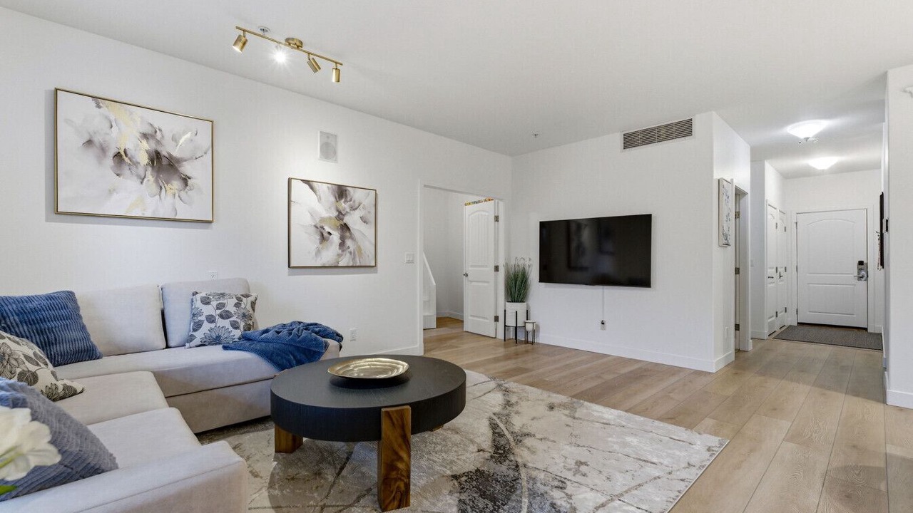 Photo of Livingroom in Westbank
