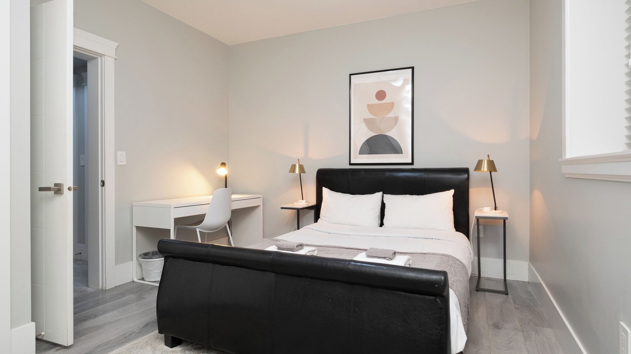 Photo of Bedroom in Delta