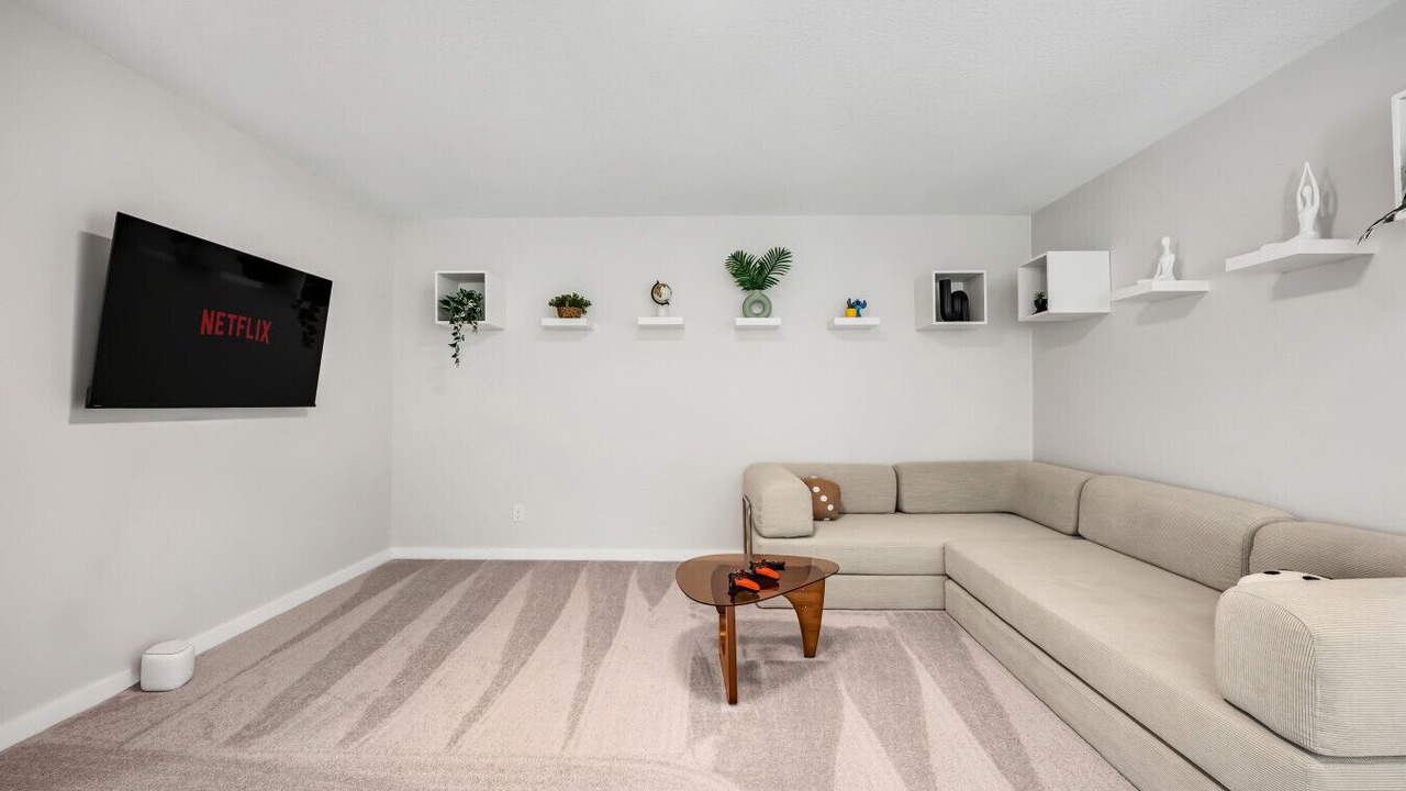 Photo of Livingroom in Calgary