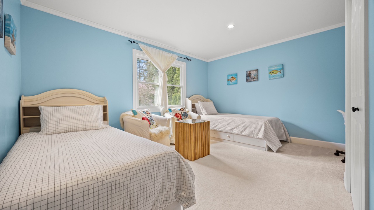 Photo of Bedroom in Crescent Beach
