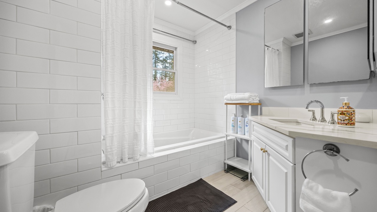 Photo of Bathroom in Crescent Beach