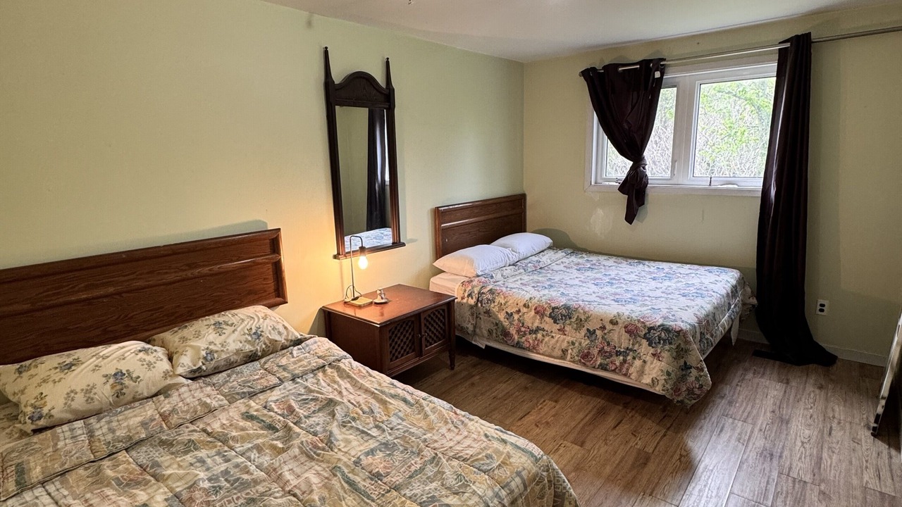 Photo of Bedroom in Adjala-Tosorontio