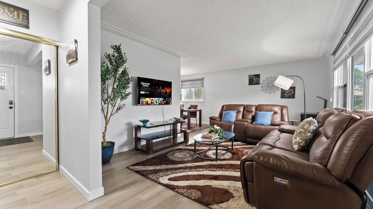 Photo of Livingroom in Rosslyn
