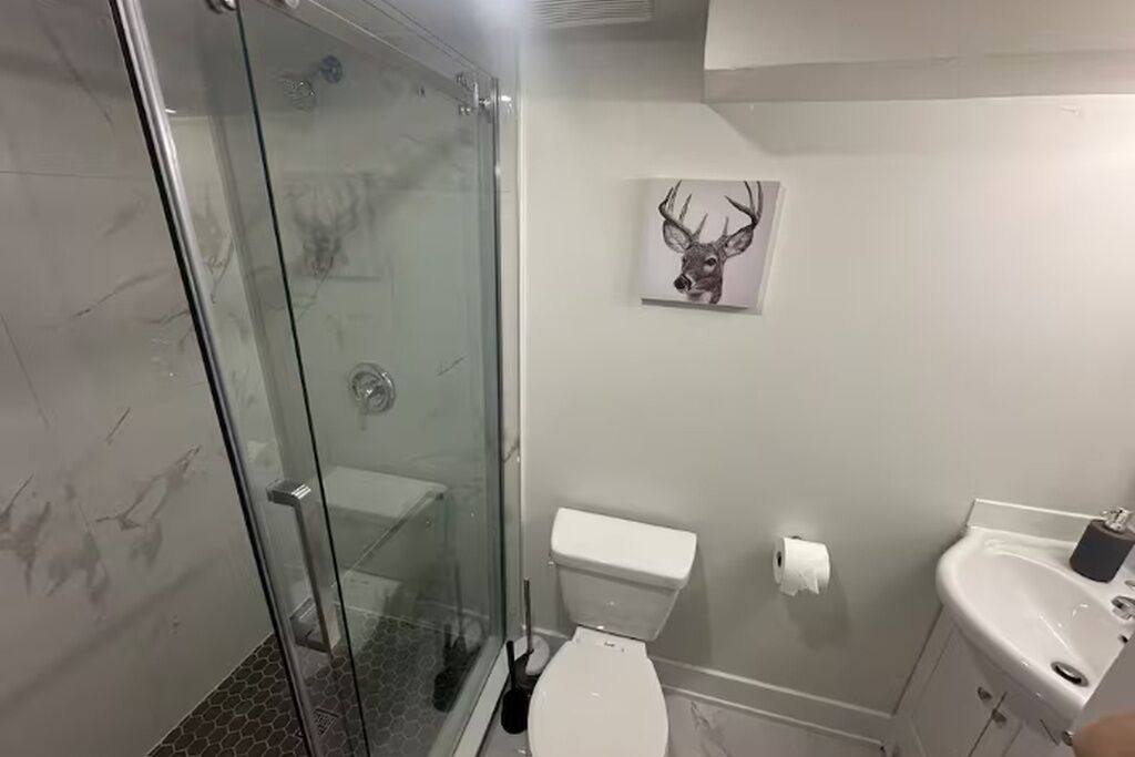 Photo of Bathroom in Thornhill