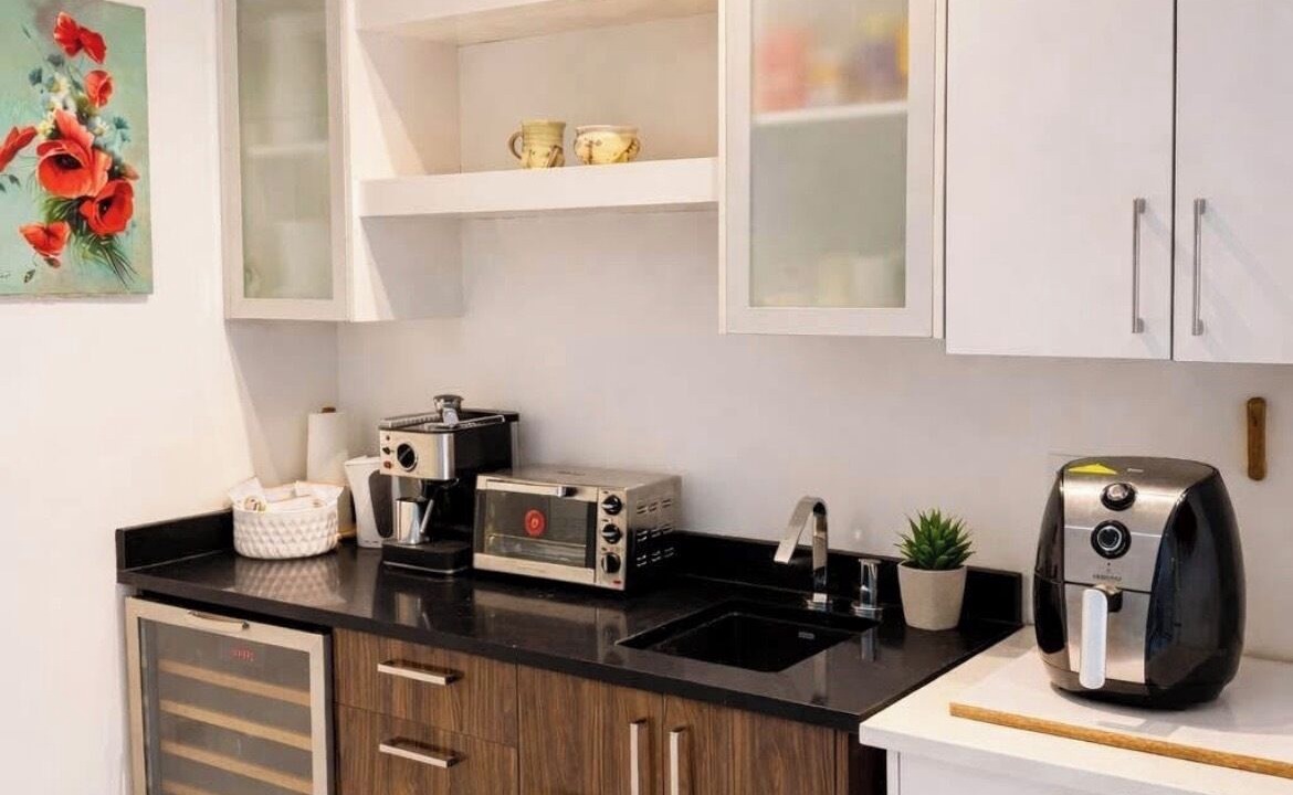 Photo of Kitchen in District of North Vancouver