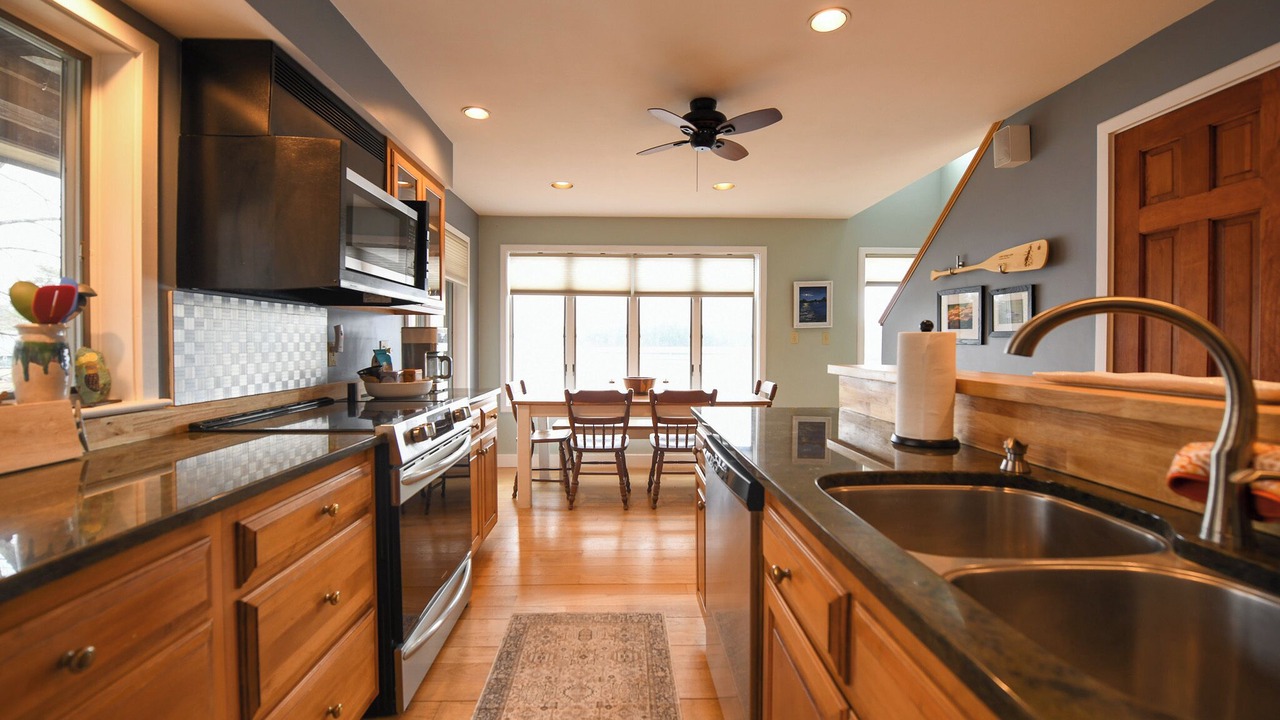 Photo of Kitchen in Raymond