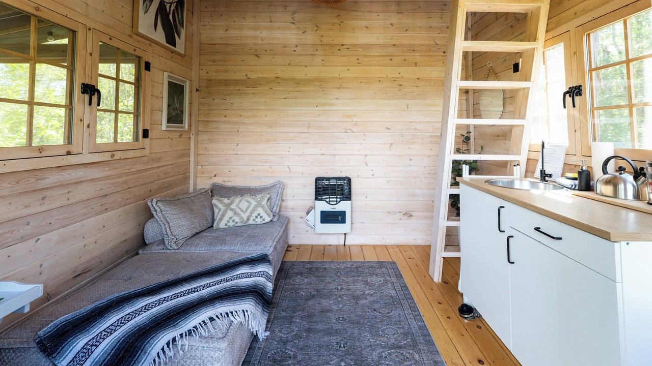 Photo of Livingroom in Gravenhurst