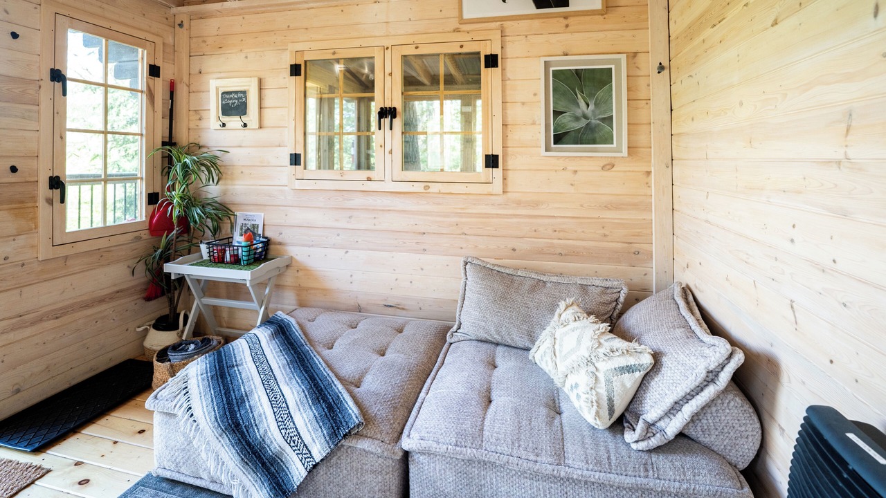 Photo of Livingroom in Gravenhurst