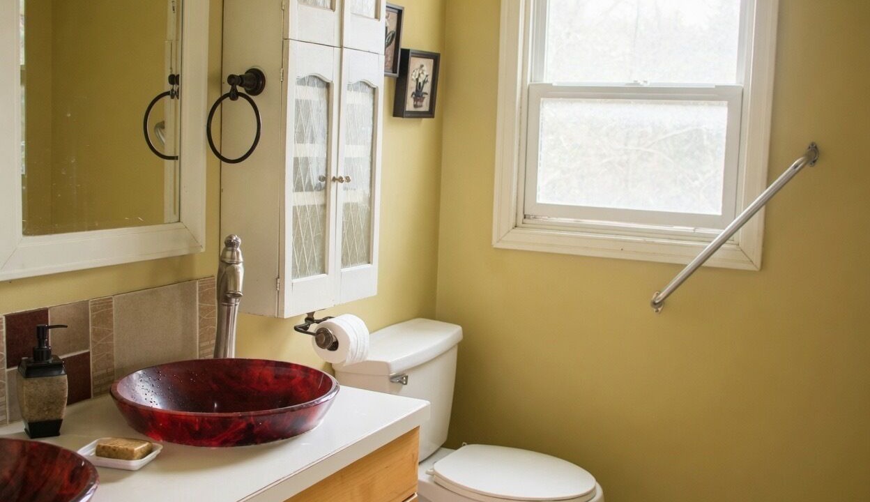 Photo of Bathroom in Cardston