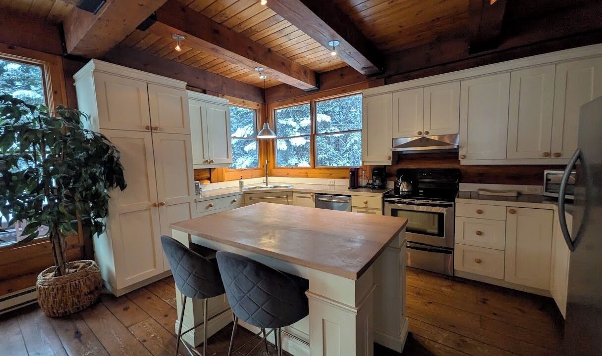 Photo of Kitchen in Lac Superieur Village