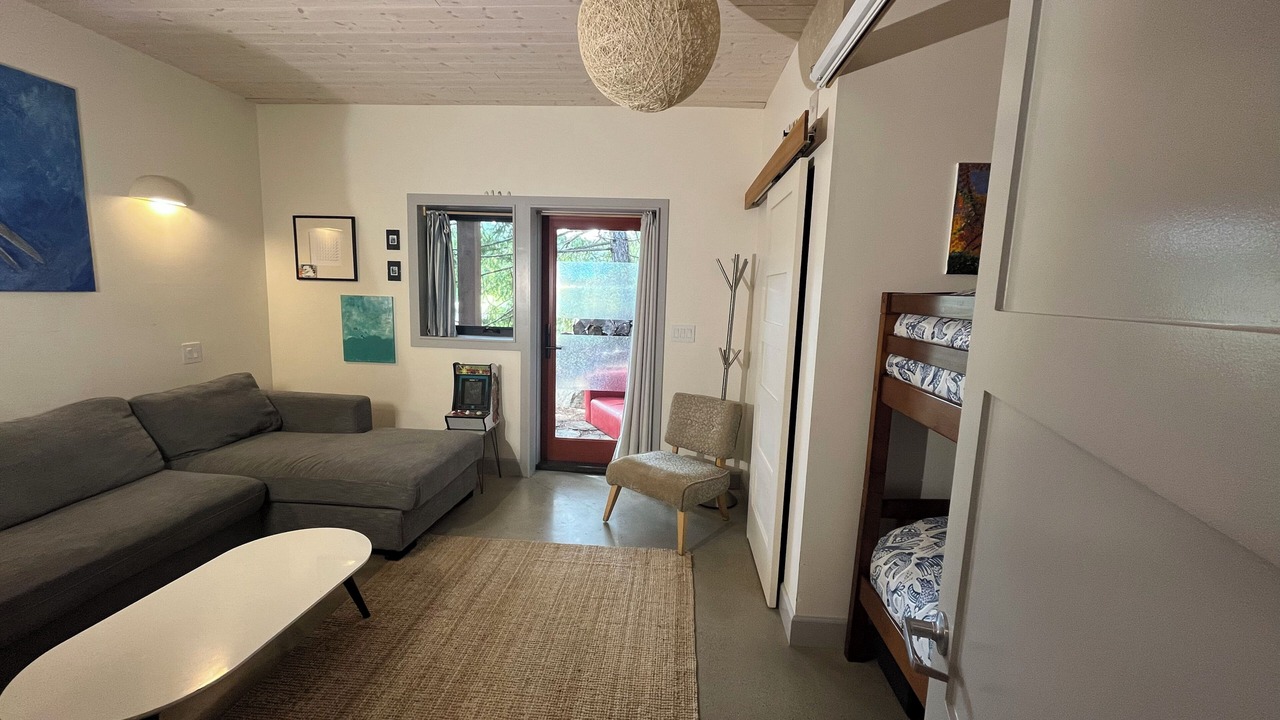Photo of Livingroom in Victoria
