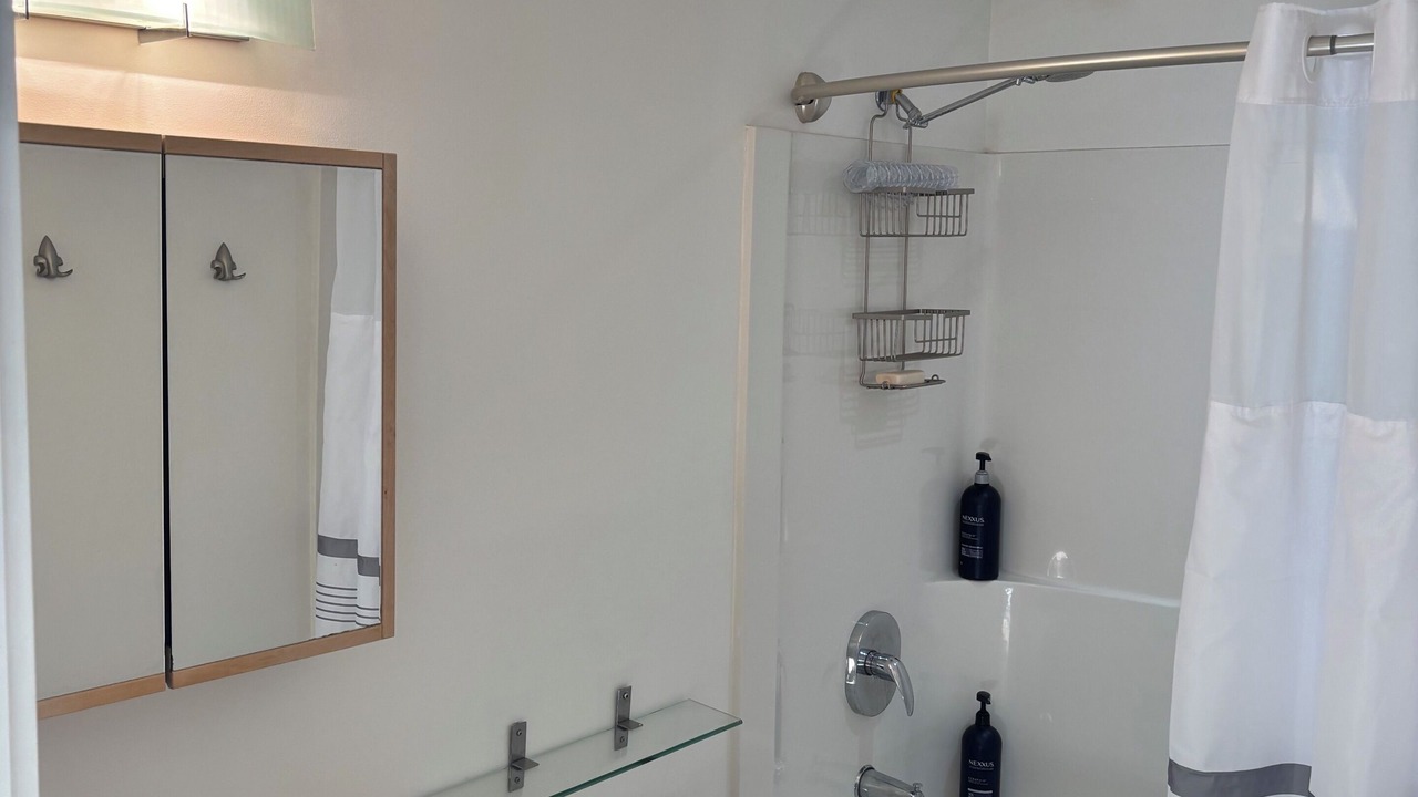 Photo of Bathroom in Saanich East