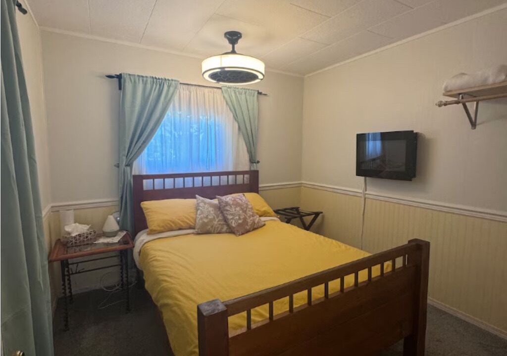 Photo of Bedroom in Cowichan Bay