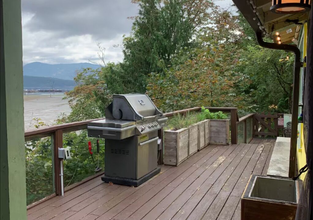 Photo of Patio Balcony in Cowichan Bay