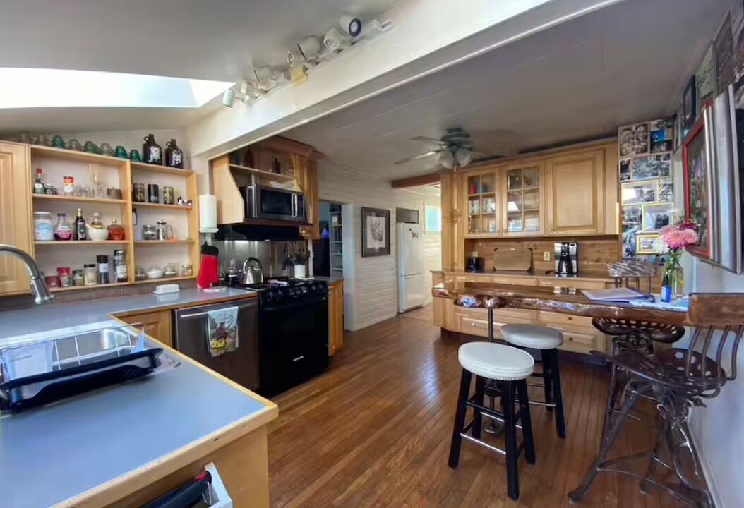 Photo of Kitchen in Cowichan Bay